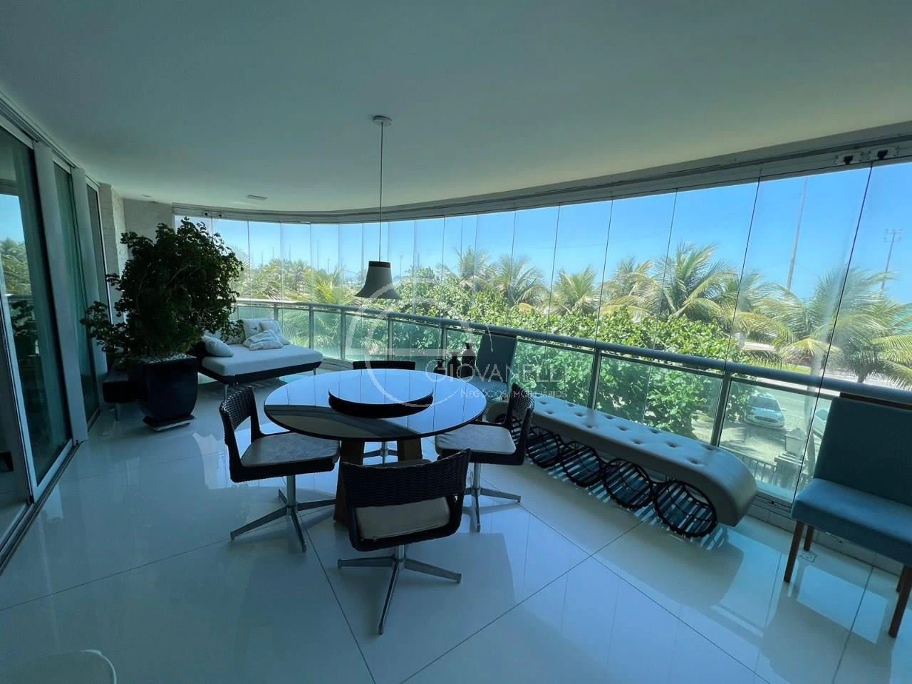Квартира 400 м² з 4 спальнями та 5 ванними кімнатами — photo 11