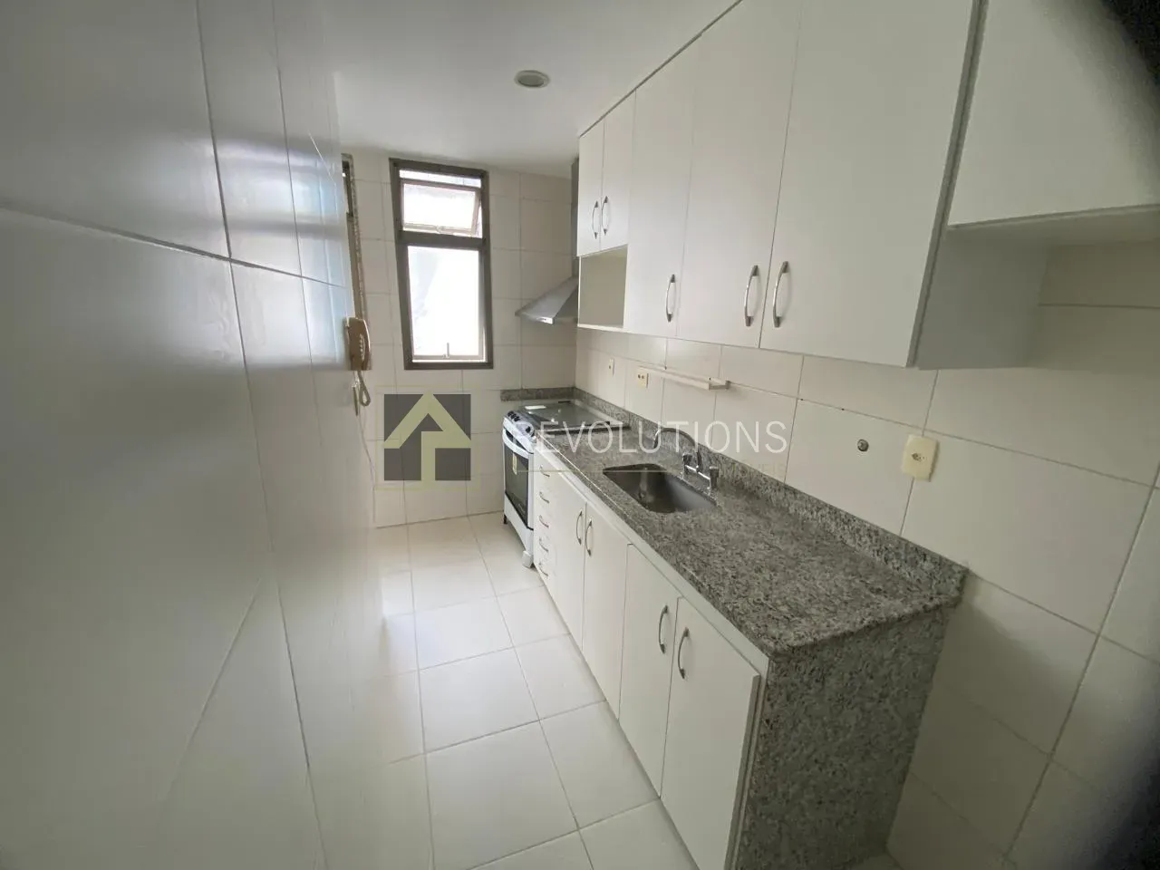 Apartment with 3 bedrooms and 3 bathrooms, enclosed kitchen — photo 18