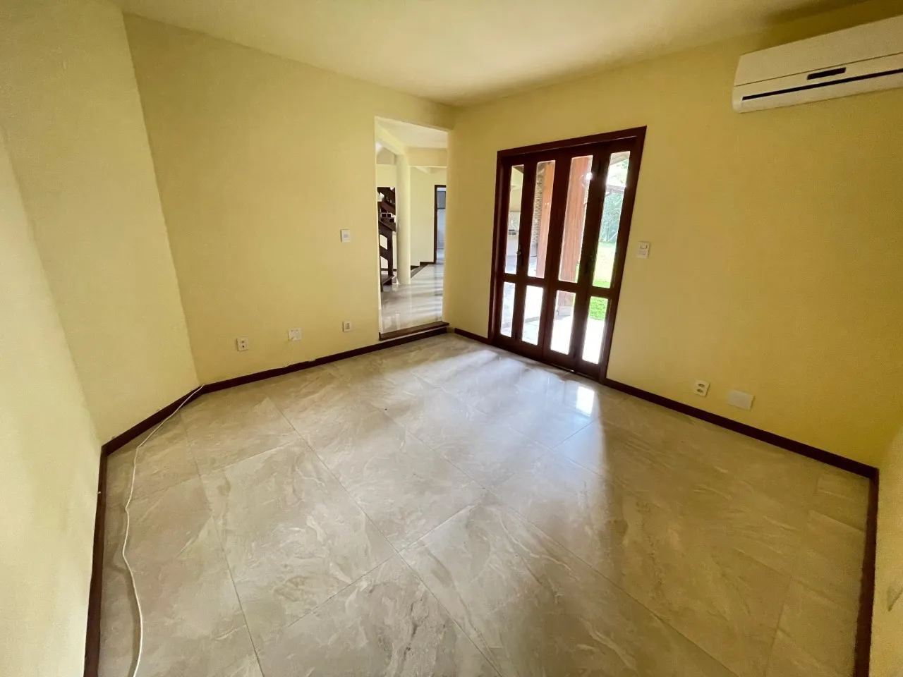 House with 4 bedrooms and 1 en-suite, 600 m² — photo 50