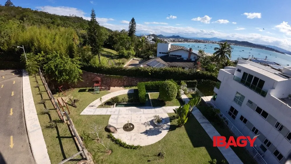 Furnished 454 m² apartment with a gourmet balcony — photo 44
