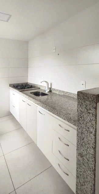 2-bedroom apartment with en-suite, 1 parking spot — photo 2
