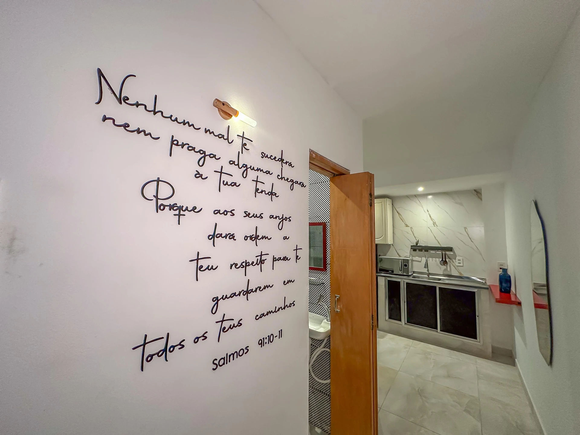 Monoambiente con espacio de home office en Rio de Janeiro — photo 33