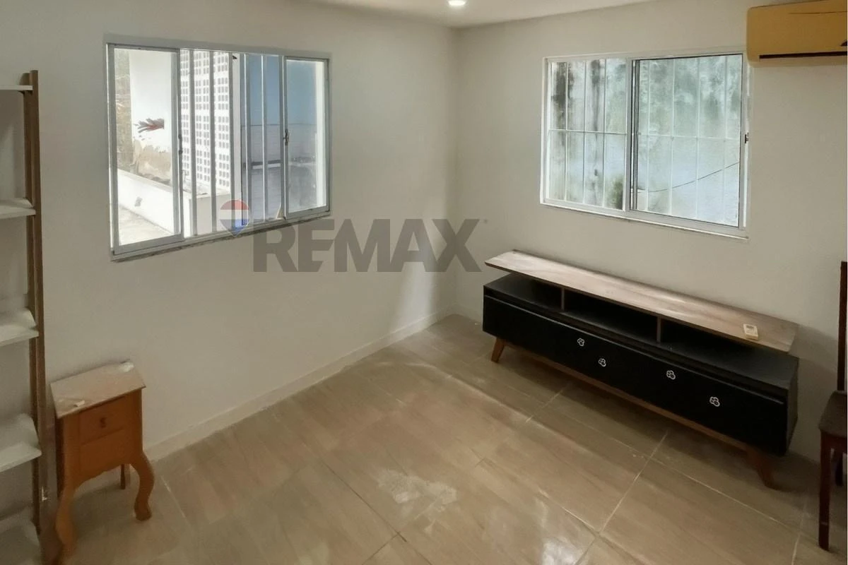 Гардеробна та 4 спальні: будинок 166 м² — photo 13