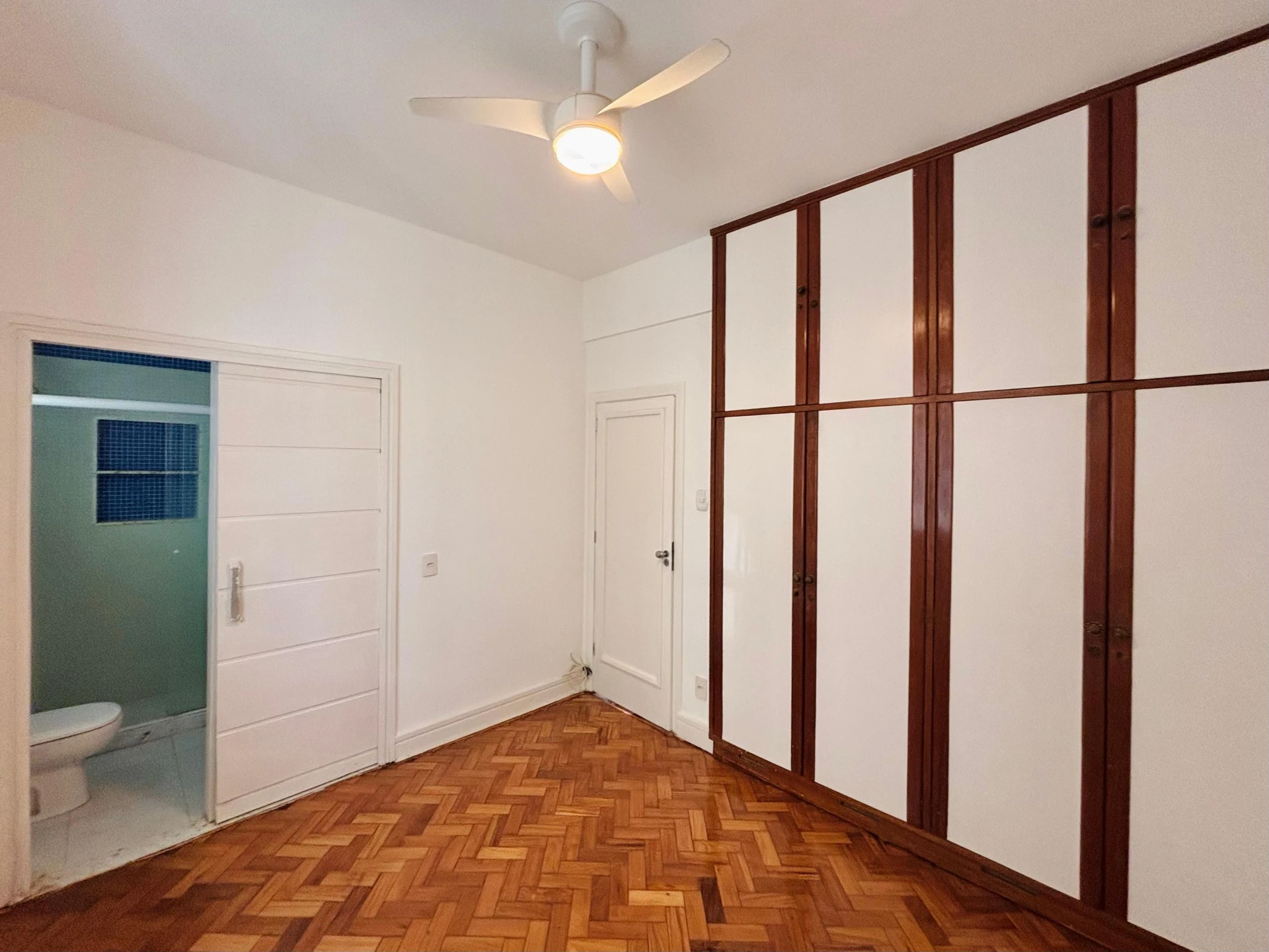 Apartamento mobiliado com 3 quartos e 2 banheiros — photo 13