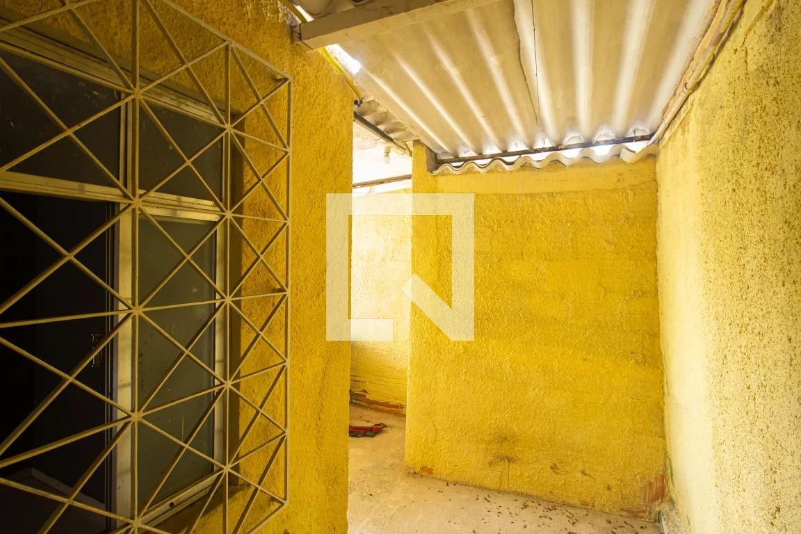Unfurnished house with 2 bedrooms and 1 tiled bath — photo 30