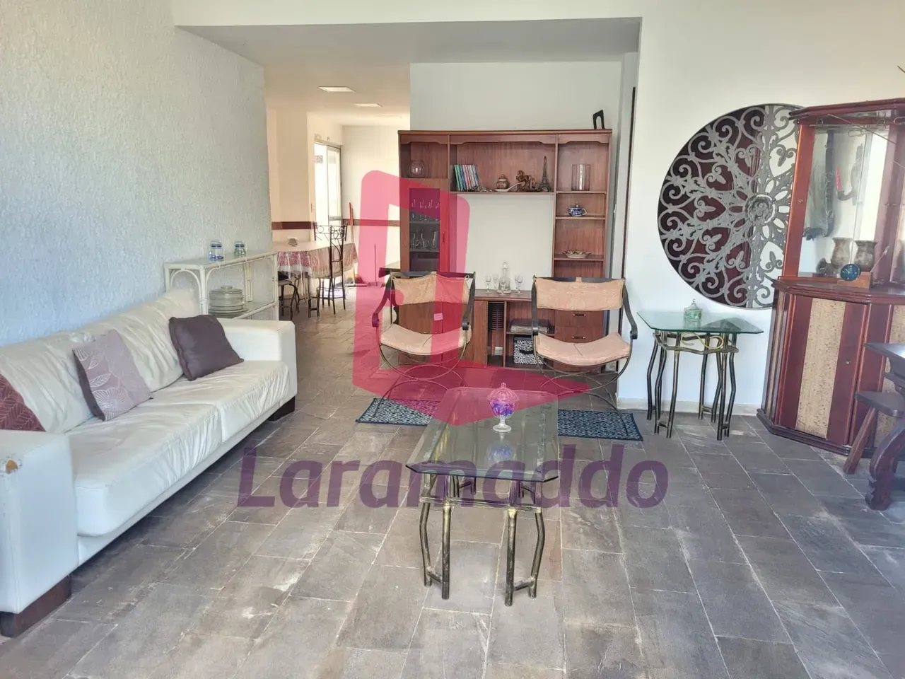 210 m² apartment with 5 bedrooms and 3 bathrooms — photo 9