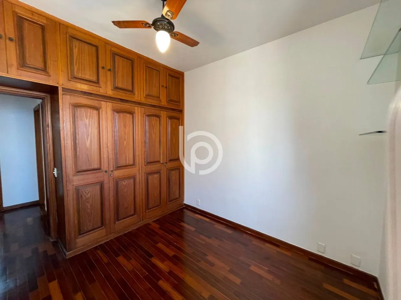 Rental apartment with 4 bedrooms and 4 bathrooms — photo 17