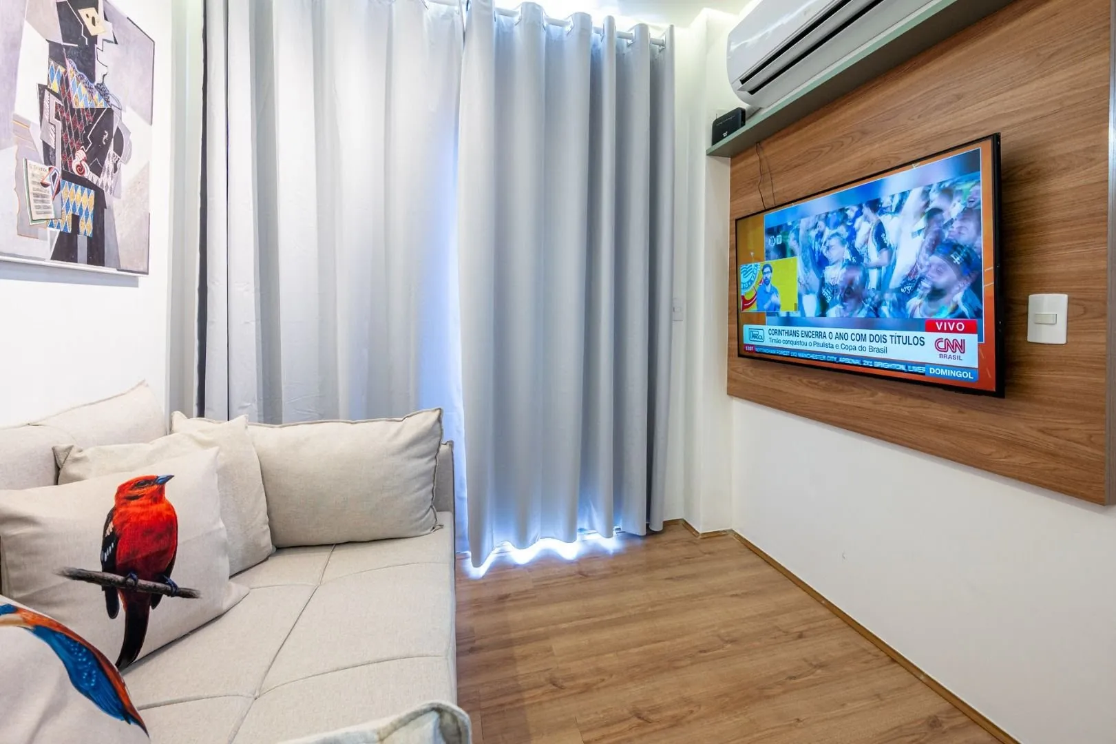 Furnished 30 m² apartment with glass balcony — photo 12