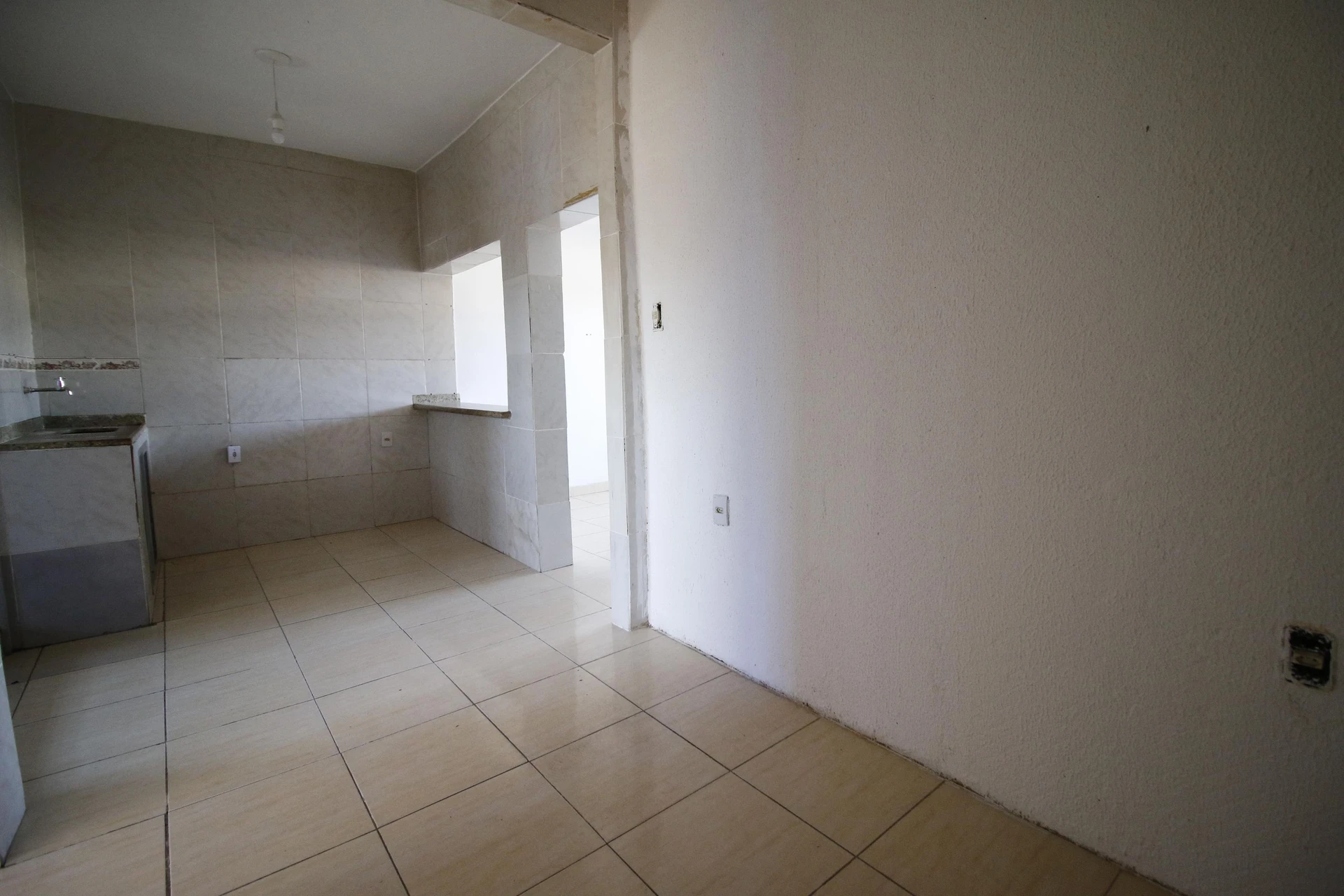Casa para alugar com 2 quartos e 1 banheiro, sem vaga — photo 3