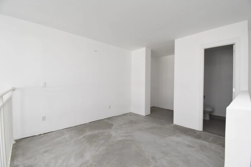 1-bedroom apartment with a private BBQ area