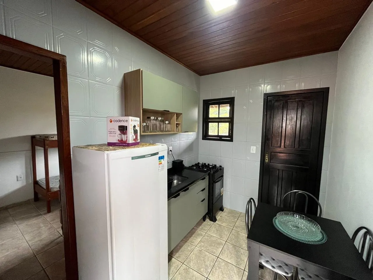 Furnished 2-bedroom apartment with a balcony — photo 2