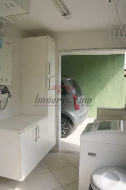 Duplex house with 4 bedrooms and 3 bathrooms and 6 parking spots — photo 30