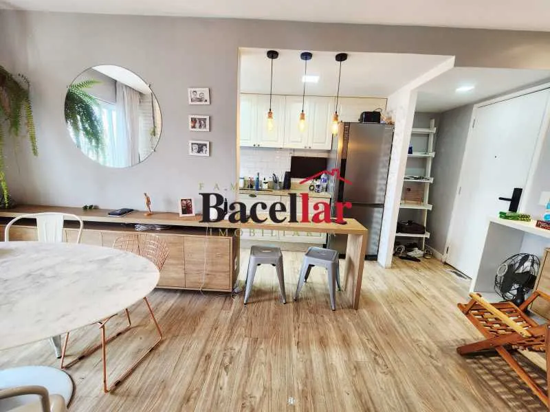 2-bedroom apartment with a home office — photo 9