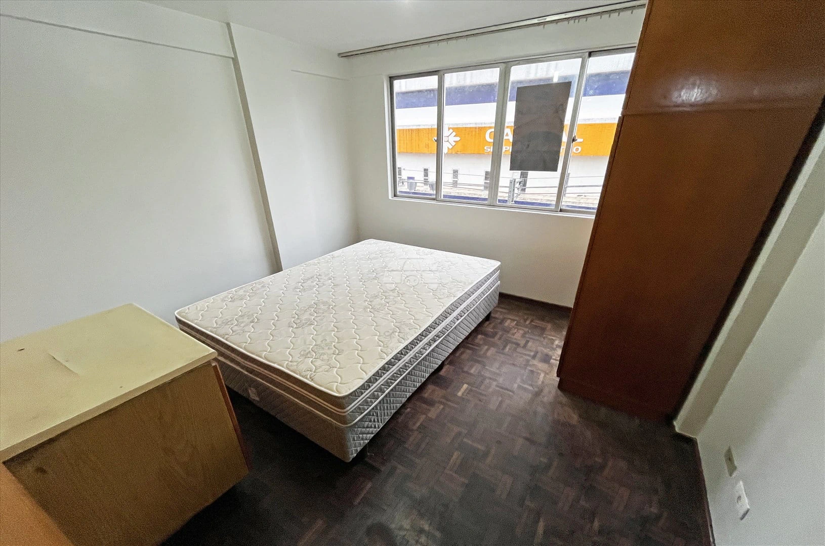 1-bedroom apartment with a compact gas cooktop — photo 5