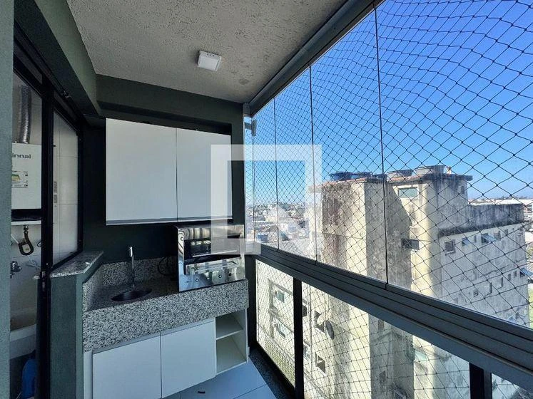 Furnished apartment, 80 m², with a glass-enclosed balcony — photo 17