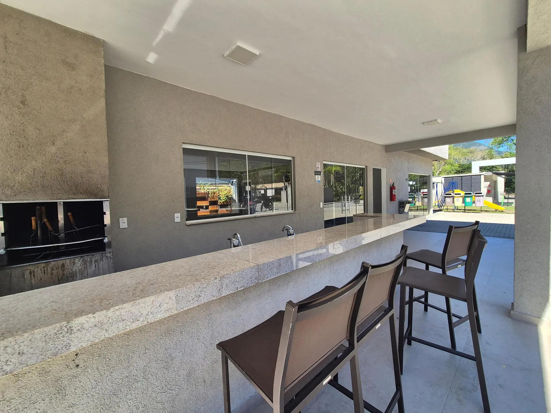 Apartamento mobiliado com 2 quartos e 1 vaga de garagem — photo 29
