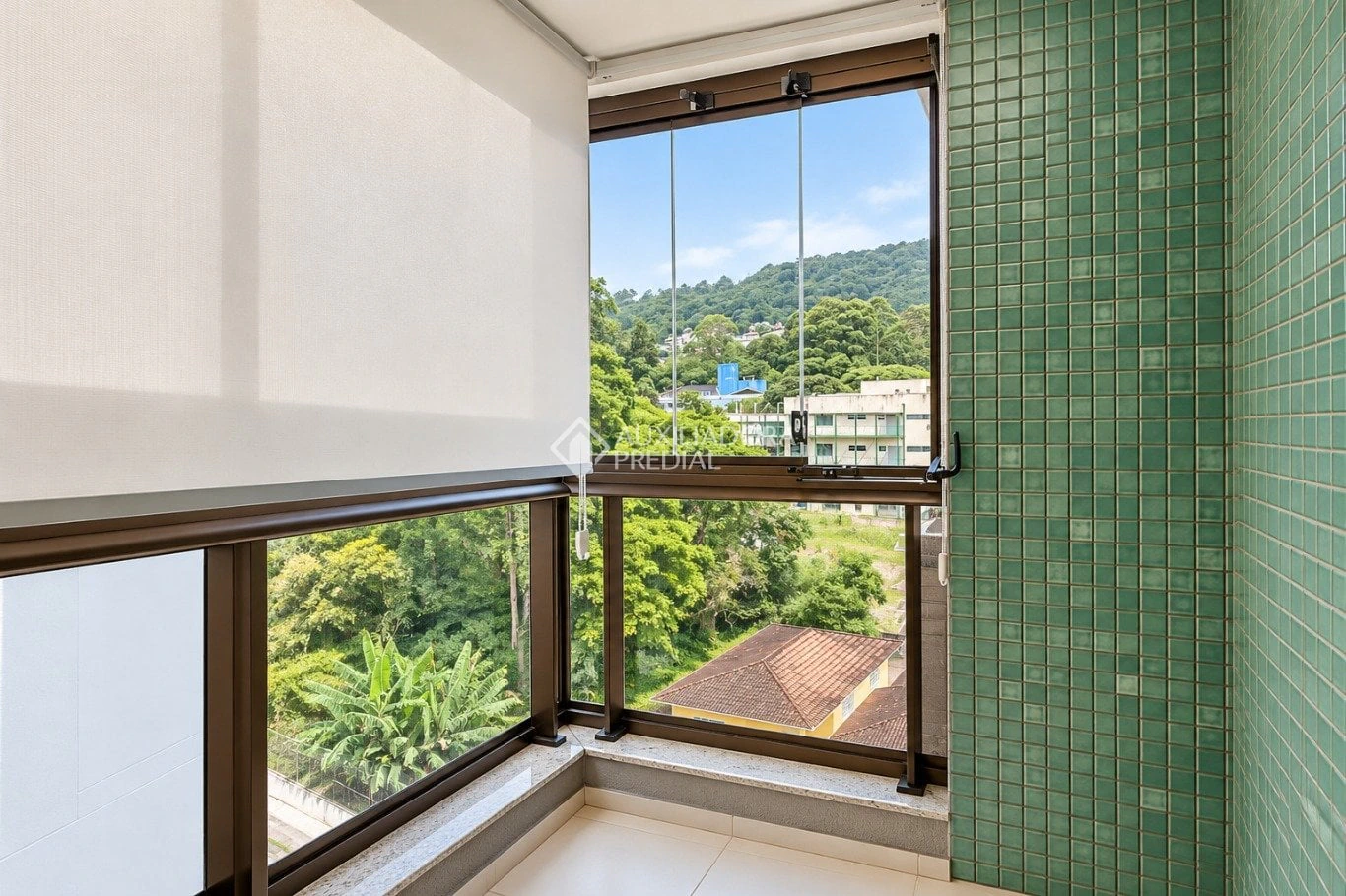 2-bedroom apartment with a private pool in Florianópolis — photo 20