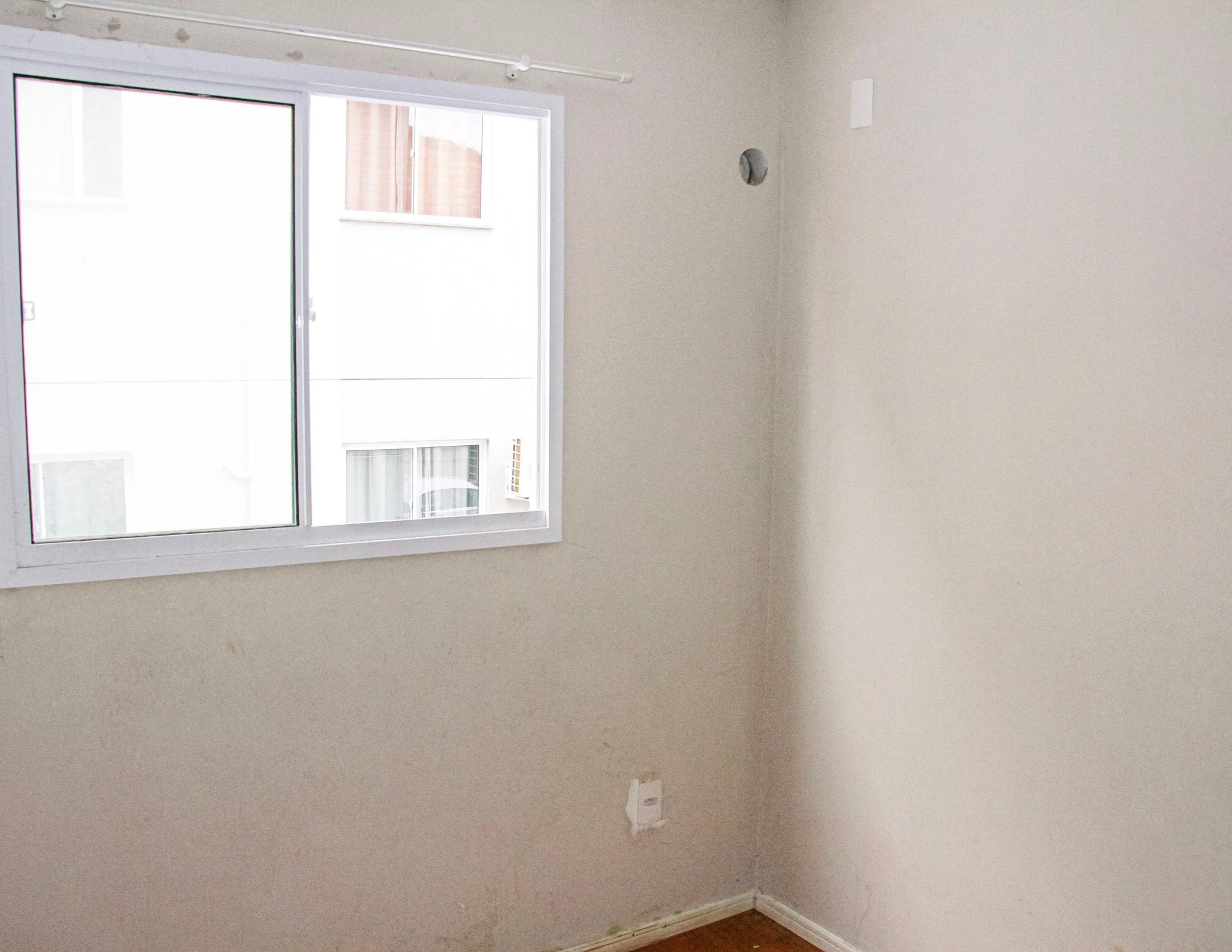Apartment with 2 bedrooms and pool in the building — photo 10
