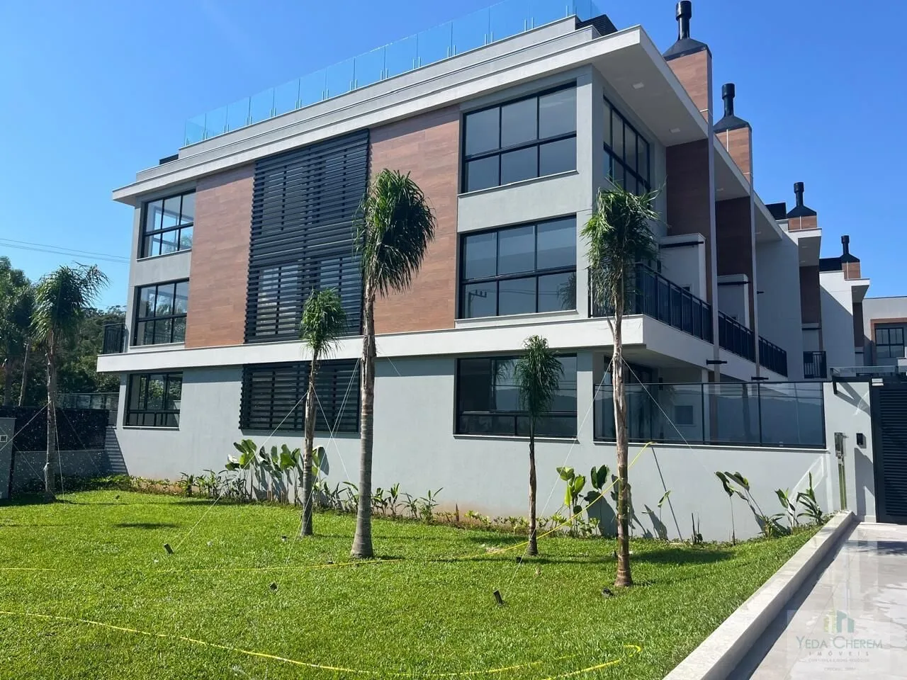 Furnished studio, 55 m², with a water view — photo 15