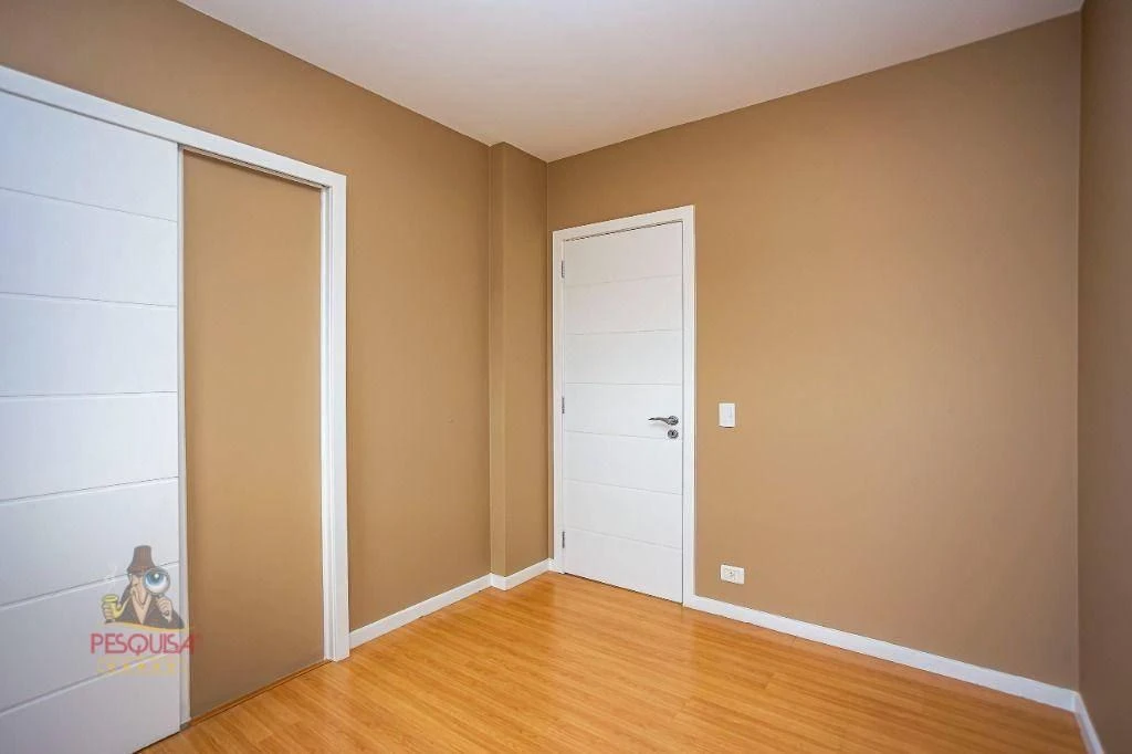 Apartment with 4 bedrooms and 190 m² — photo 40