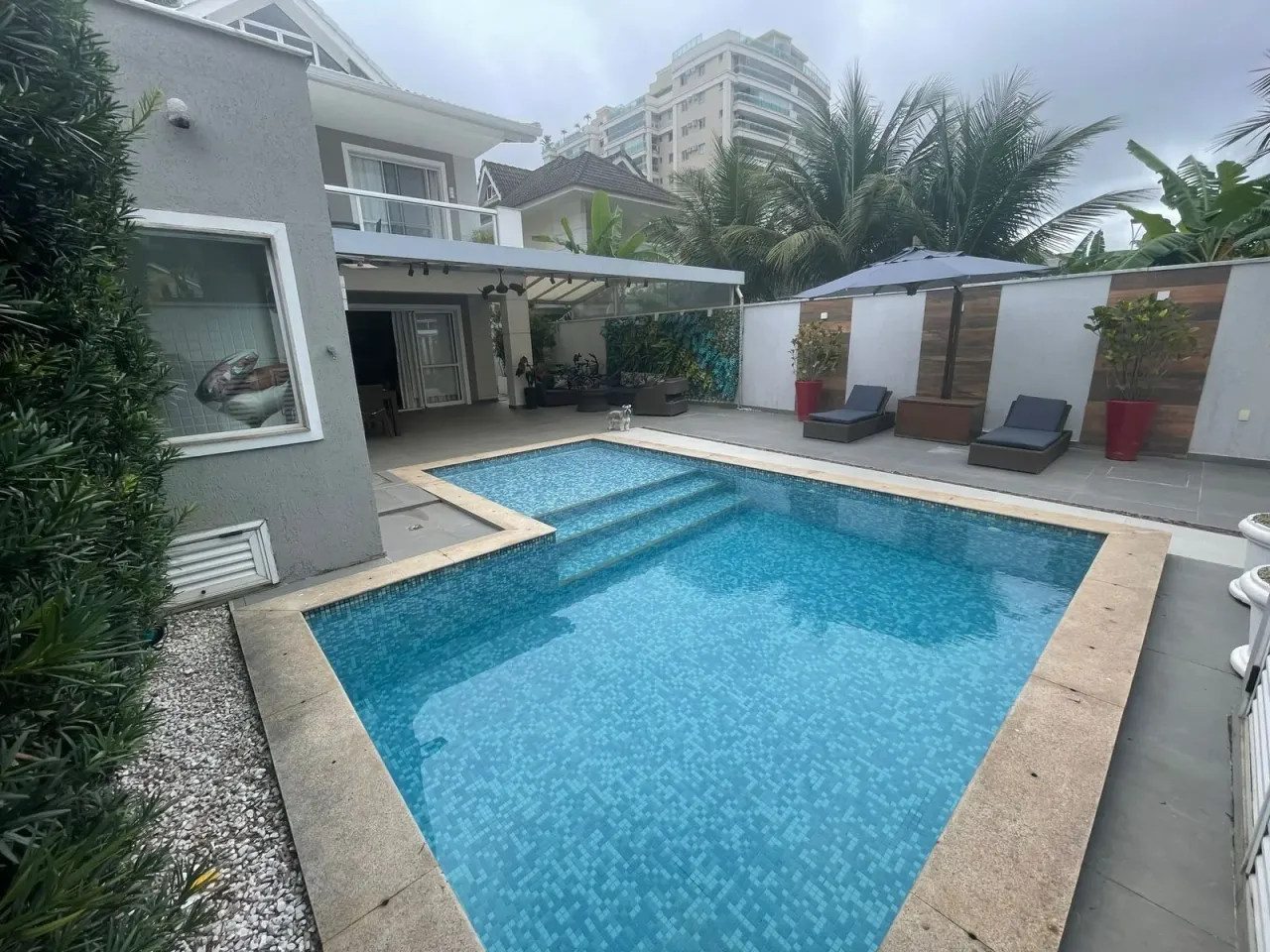 Furnished triplex house with 3 suites and open-plan kitchen — photo 4
