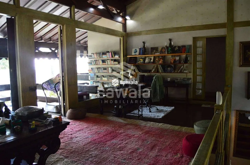 Casa com 4 quartos e 5 banheiros, bem cuidada — photo 21