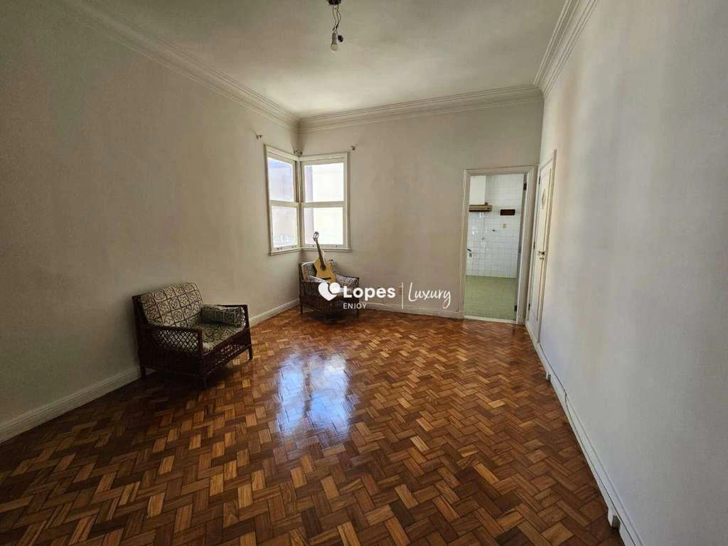 156 m² unfurnished apartment with 3 bedrooms and parking — photo 24