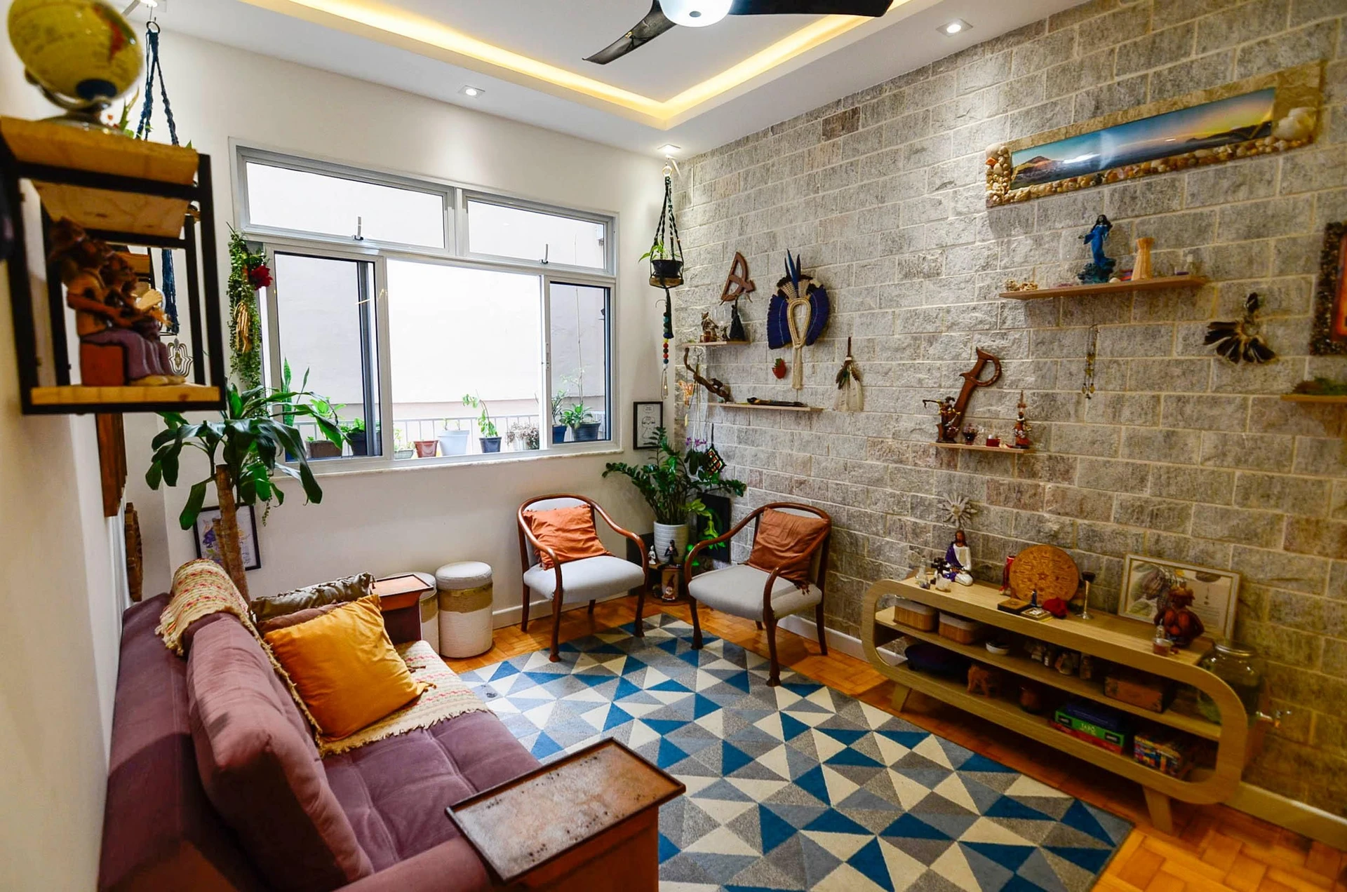 Furnished 2-bedroom apartment with 2 bathrooms — photo 17
