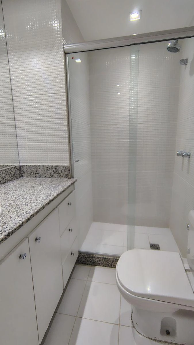 Furnished 249 m² apartment with 3 en-suite bedrooms — photo 28