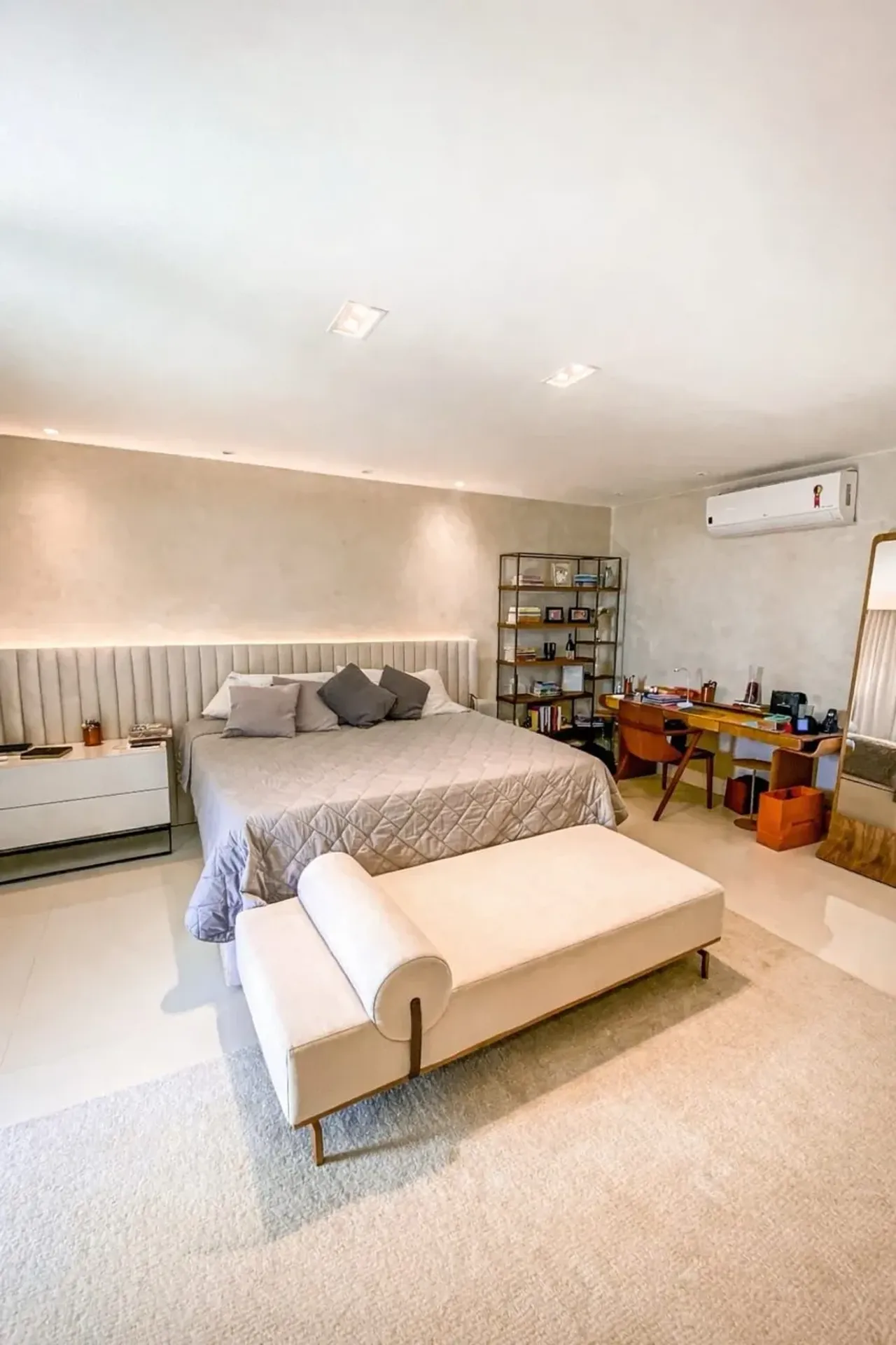 Casa mobiliada com 5 suítes e varanda, 720 m² — photo 3