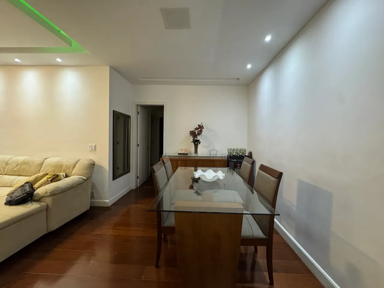 100 m² apartment with 2 bedrooms and 1 parking space — photo 8