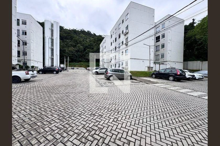 Apartamento mobiliado de 2 quartos em condomínio com piscina — photo 25