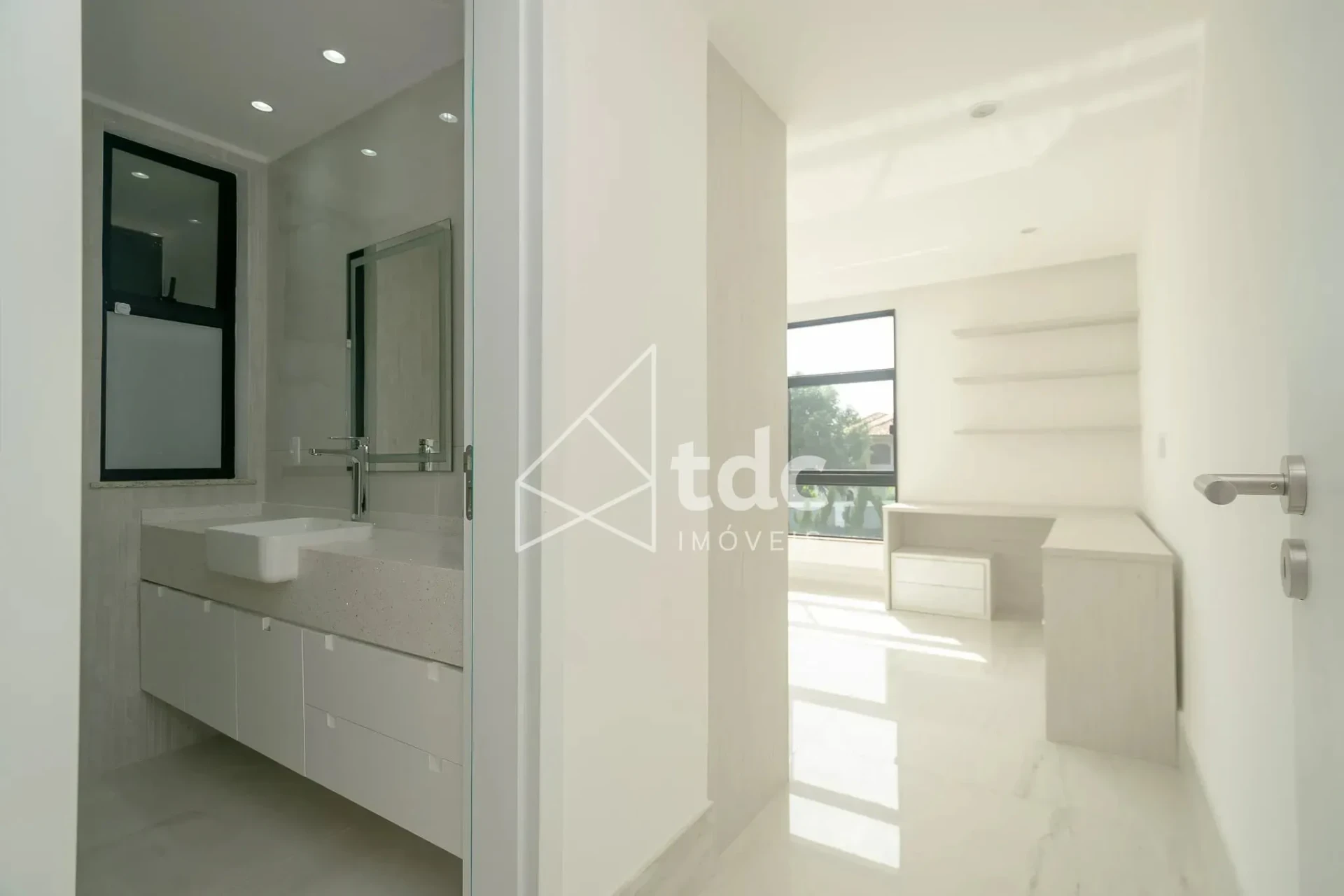 Casa em condomínio com 4 suítes e 3 vagas — photo 17