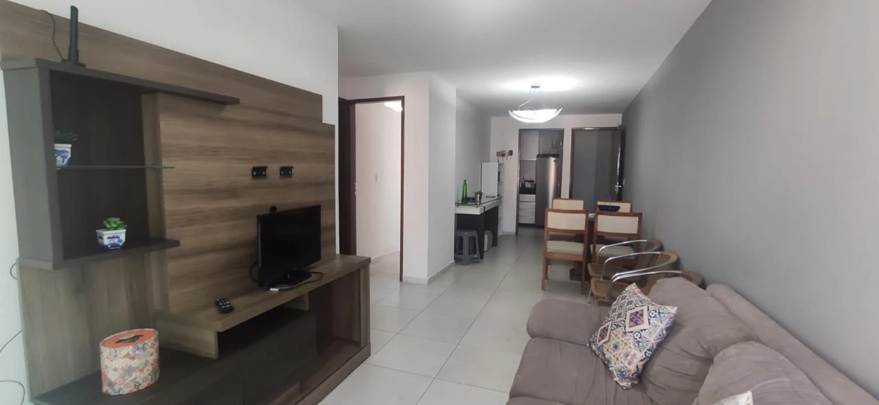 Furnished 2-bedroom apartment with an en-suite and parking