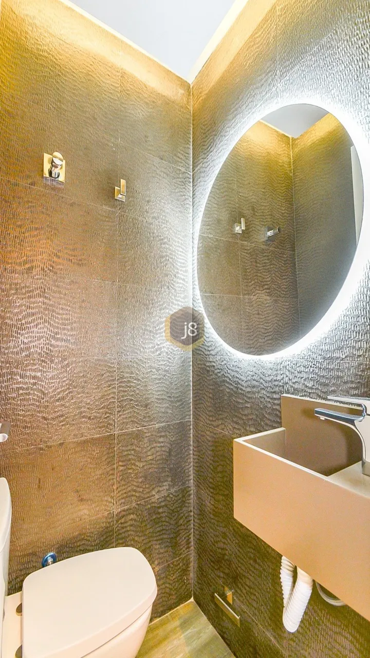 3-bedroom apartment with 137 m² and 3 total bathrooms — photo 12