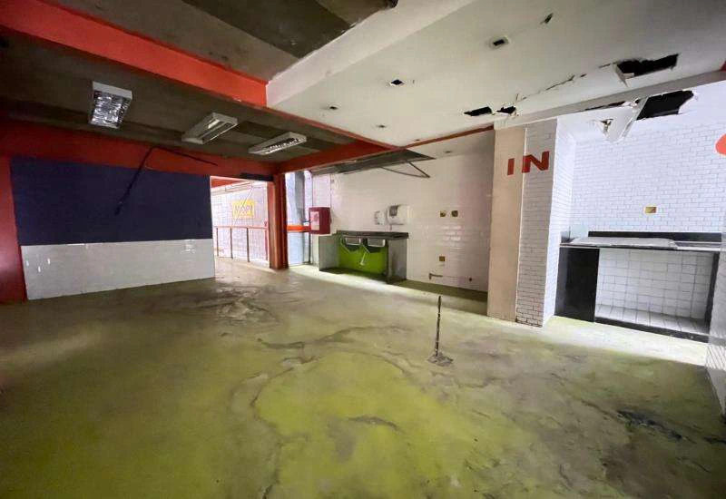 Casa sem mobília de 873 m² com 1 quarto e 1 banheiro — photo 24