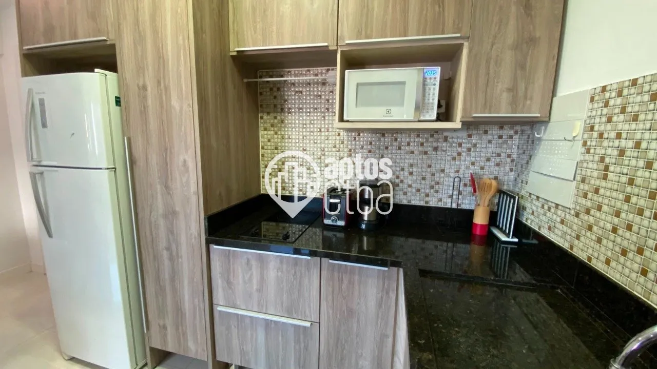 Furnished 1-bedroom apartment with an open-plan kitchen — photo 4