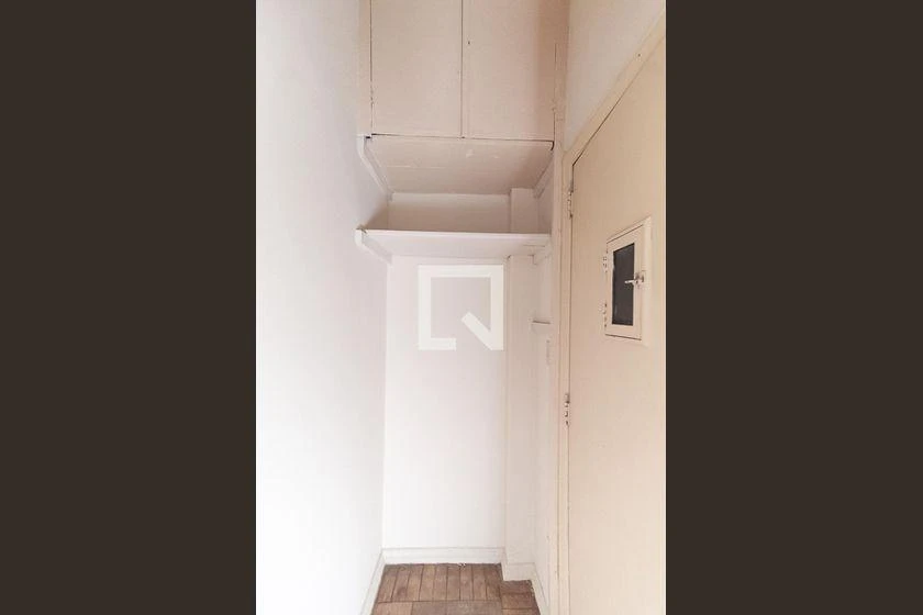 Apartment, 25 m², with wood or laminate floors — photo 12