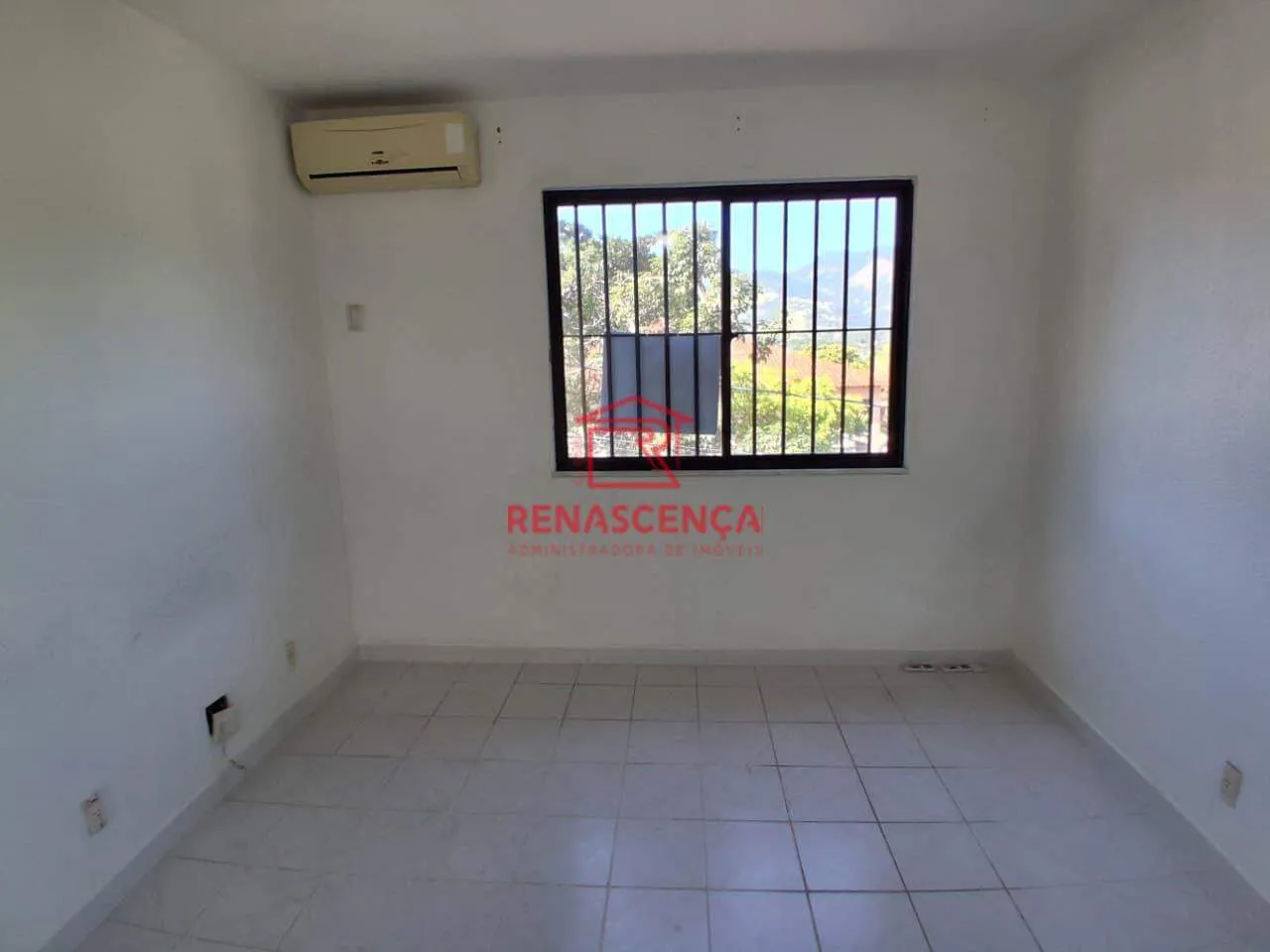 House with 2 bedrooms and mountain view — photo 9