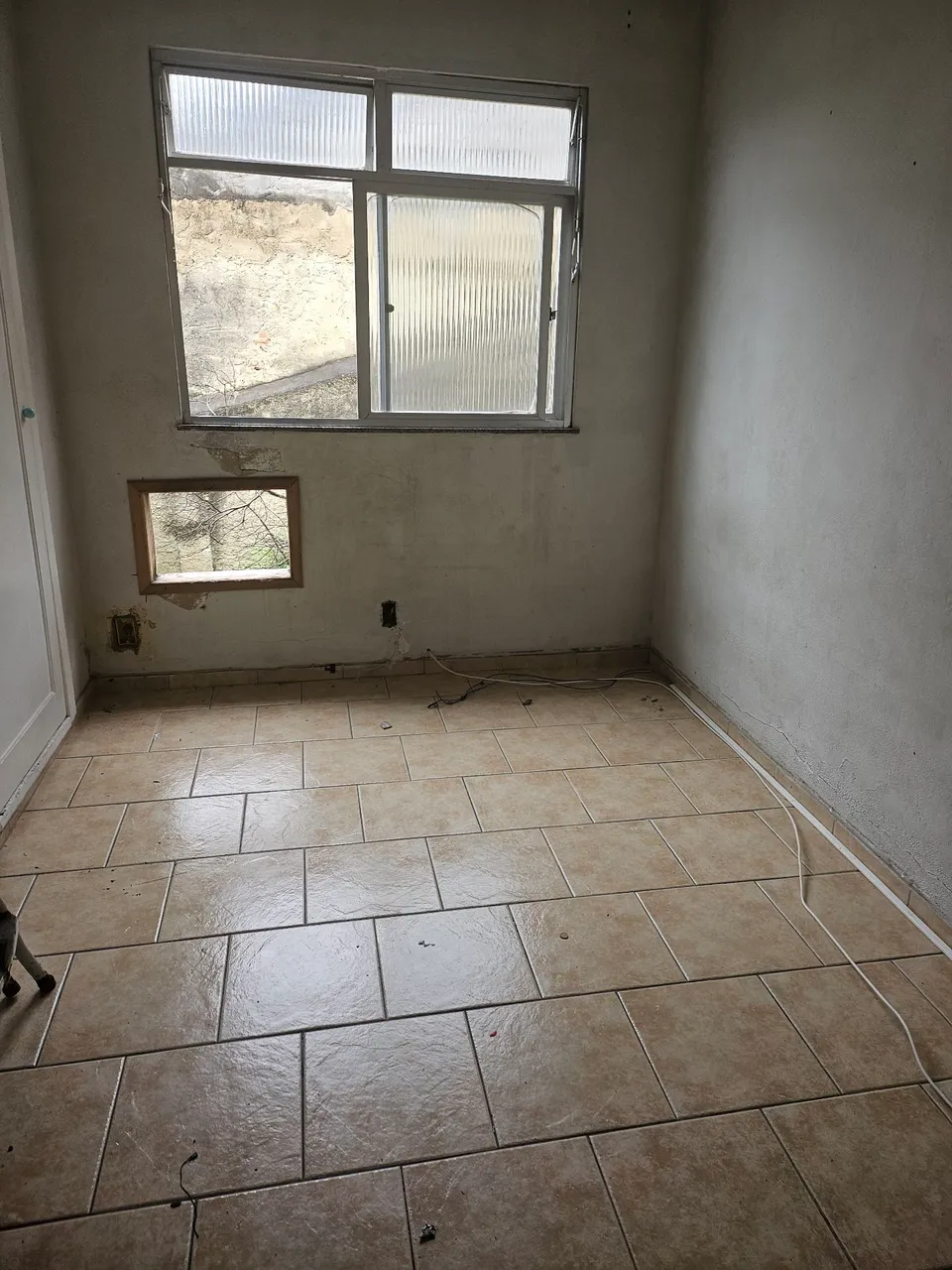 Unfurnished house with 3 bedrooms and separate kitchen — photo 2
