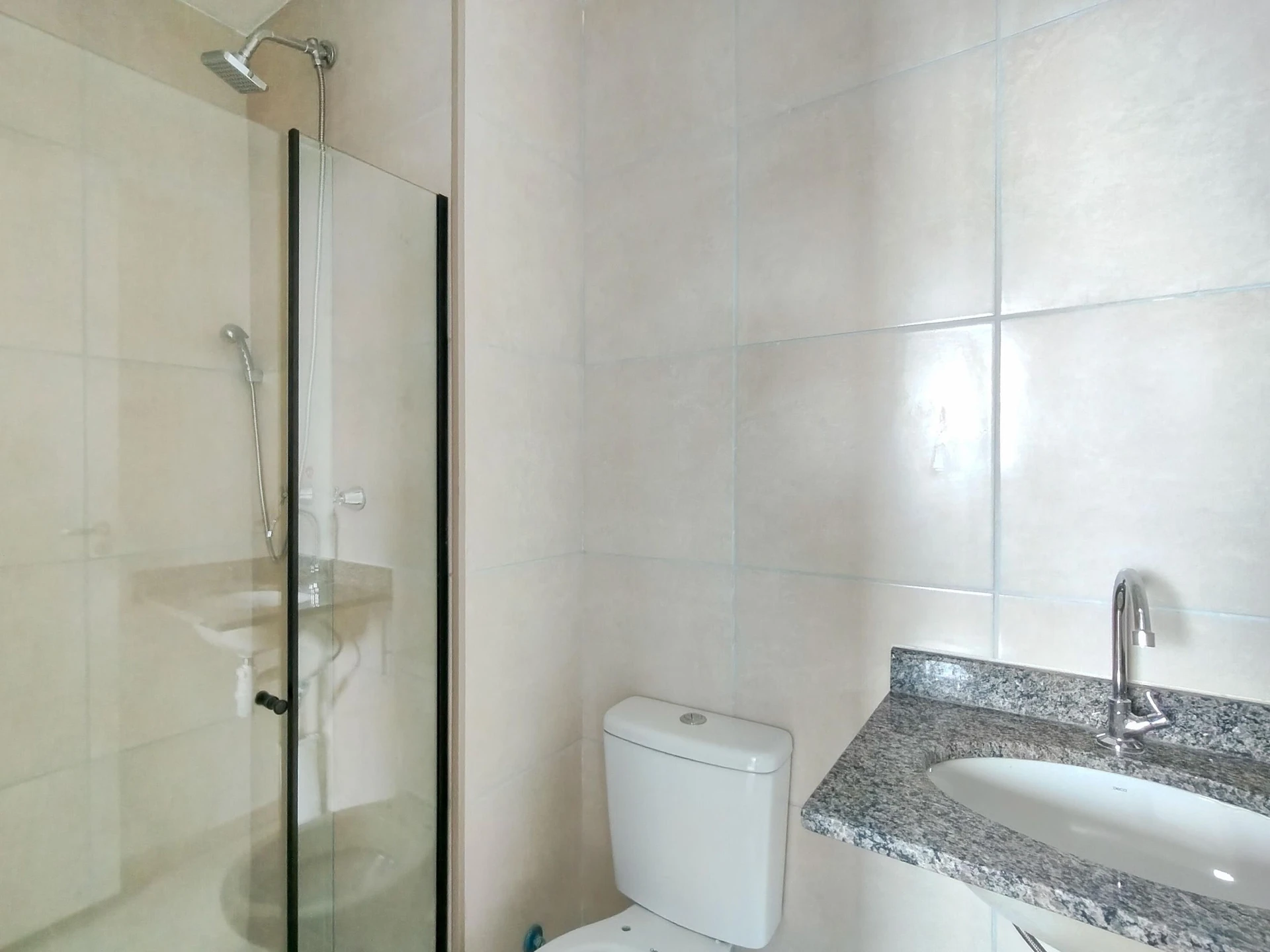 3-bedroom apartment with a water view in Rio de Janeiro — photo 22