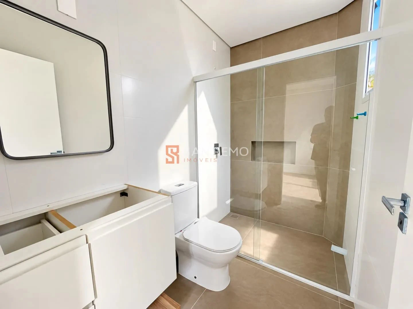 2-bedroom house with a home office — photo 3