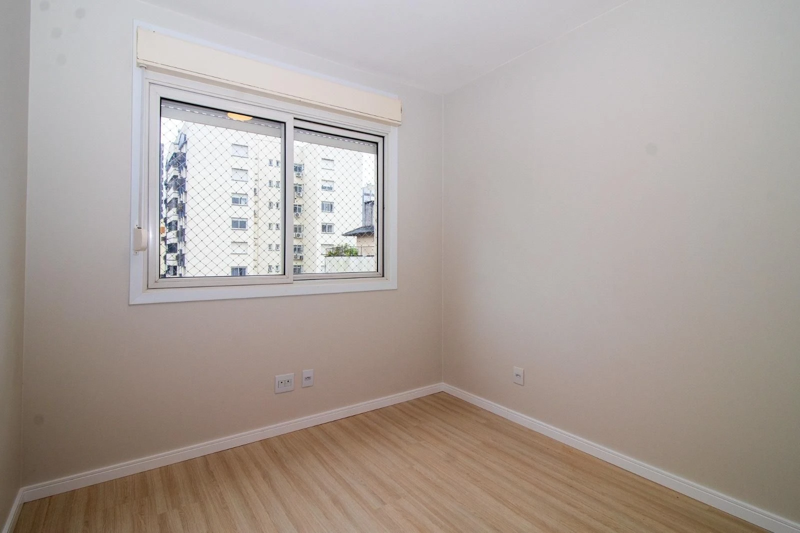 Стиральная машина и 2 спальни: квартира 45 м² — photo 4