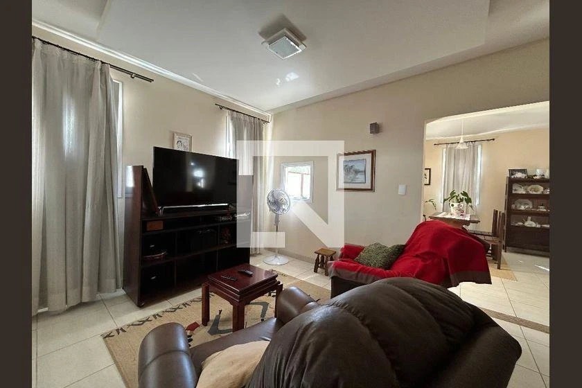 Furnished 284 m² house with 4 bedrooms and balcony — photo 36