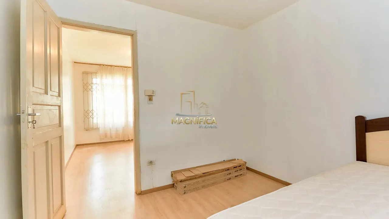 House with 3 bedrooms and a private BBQ area — photo 11