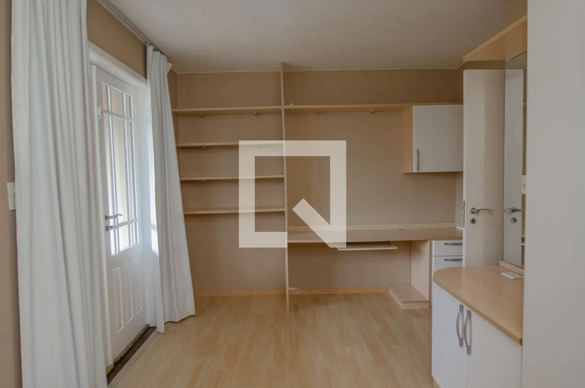 House for rent with 4 bedrooms, 4 baths and 3 parking spots — photo 15