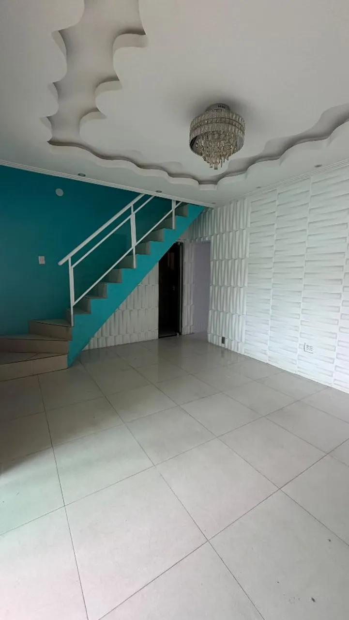 Casa para alugar com 3 quartos e piscina compartilhada