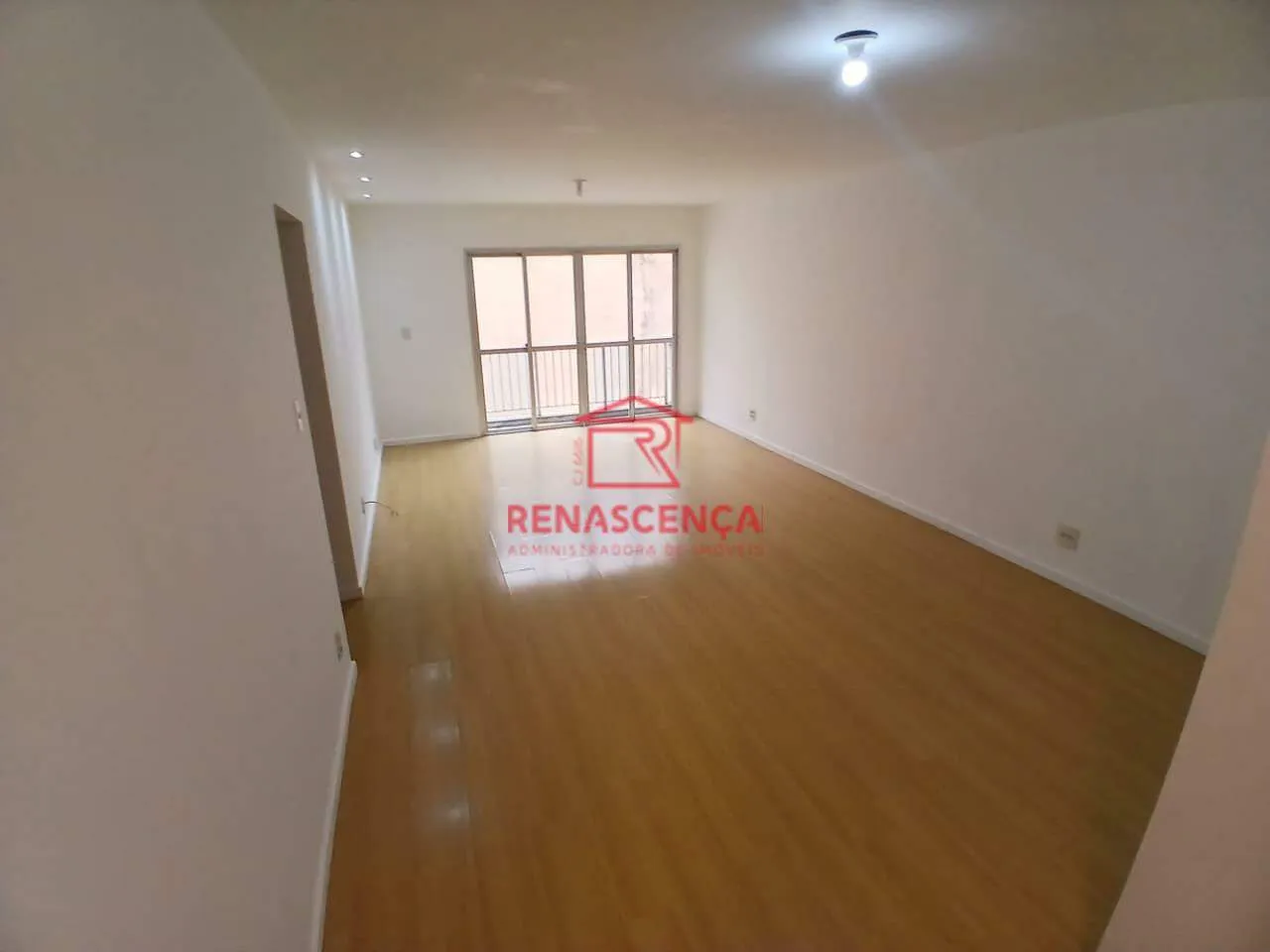 Unfurnished apartment with 2 bedrooms and a balcony — photo 6