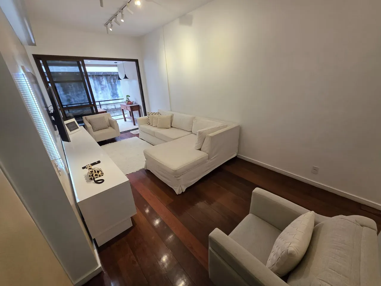 Рабочее место и 2 спальни: квартира 86 м² — photo 3