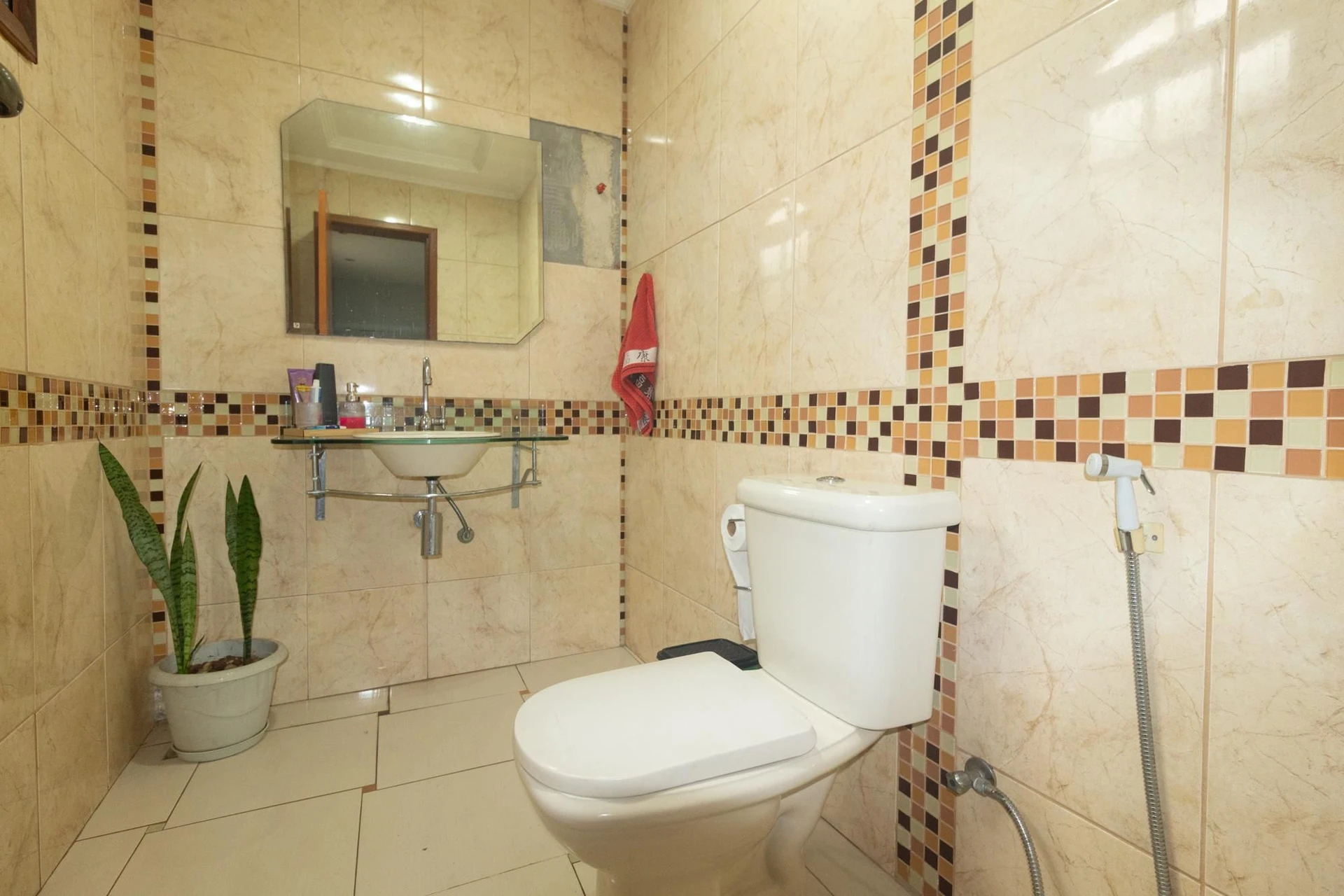 Furnished house, 360 m², with a garden — photo 45